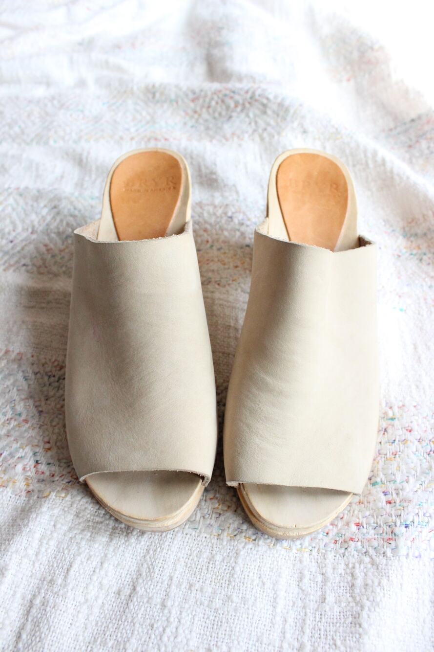 Bryr Jayne Cream Suede Leather Clog Heels Size 38